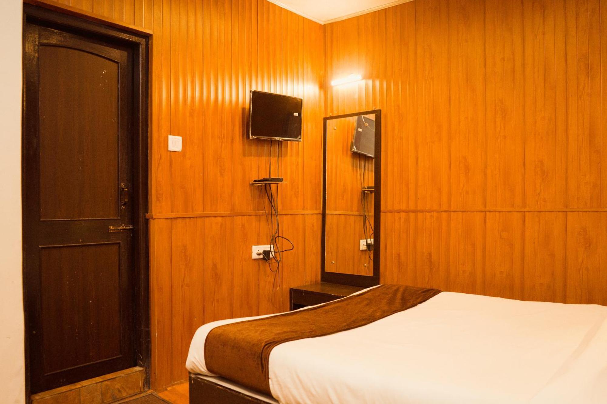Hotel Siddhi Vinayak Regency, Mg Marg ガントク エクステリア 写真